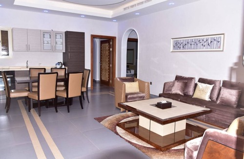 Al-Rawdah Hotel | The Capital O 672 Refal Homes Suites