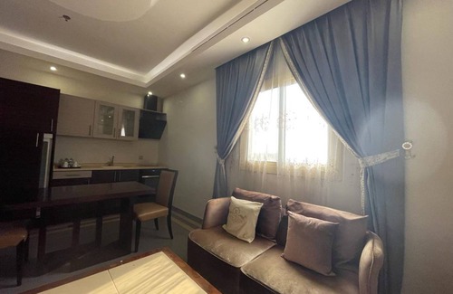 Al-Rawdah Hotel | The Capital O 672 Refal Homes Suites
