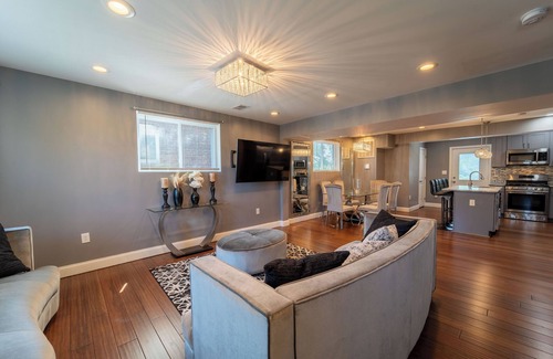 Capitol View House | The Capitol Oasis