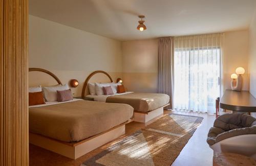 Ojai Hotel | The Capri Hotel