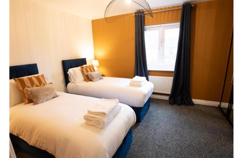 Middlesbrough House | The Captain's Compass