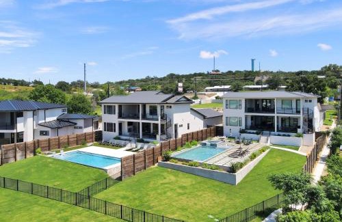 Horseshoe Bay House | The Captain's Cove at 110