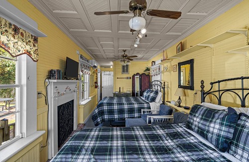 New Bern Bed & Breakfast | The Captain's Stay