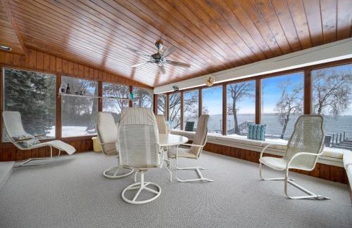 Severn House | The Captains Lake House