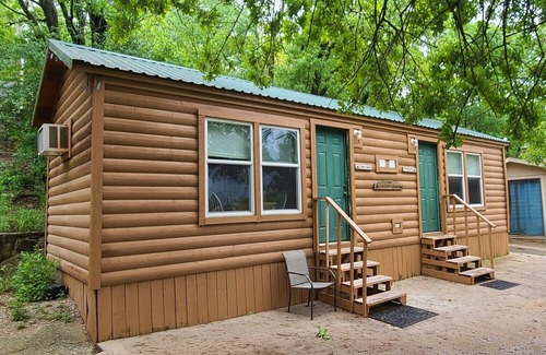 Chico Cabin | The Captains Quarters at Northside Marina & Resort