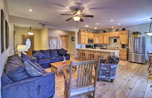 Rogers House | The Captains Quarters in Rogers w/Covered Porch!