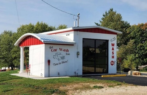 Shullsburg House | The Car Wash Inn A Unique Stay