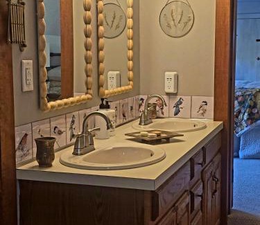 Williamsville House | The Cardinal Lodge- A Riverside Retreat