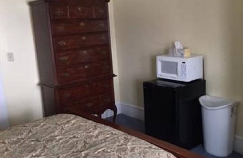 Towanda Bed & Breakfast | The Caren at Victorian Charm Inn