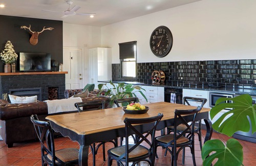 Belford Cottage | The Caretakers Cottage- Tranquil countryside escape