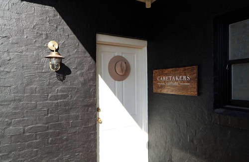 Belford Cottage | The Caretakers Cottage- Tranquil countryside escape