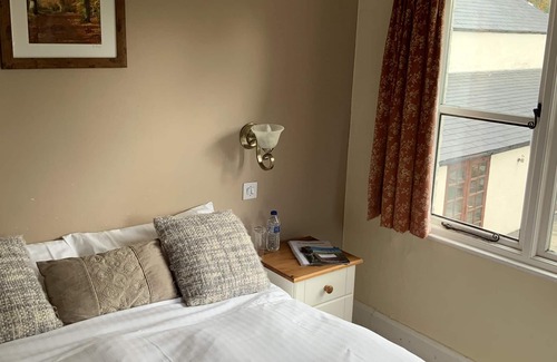 Crowcombe Hotel | The Carew Arms