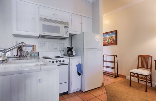Vero Beach Hotel | The Caribbean Court Boutique Hotel