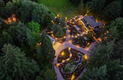 Carlton House | The Carly Estate
