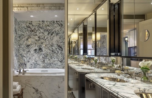 Uptown Hotel | The Carlyle, A Rosewood Hotel