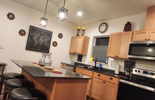 Ponderay Condo | The Carnelian Condo- Centrally Located 2 Bedroom Condo in Ponderay