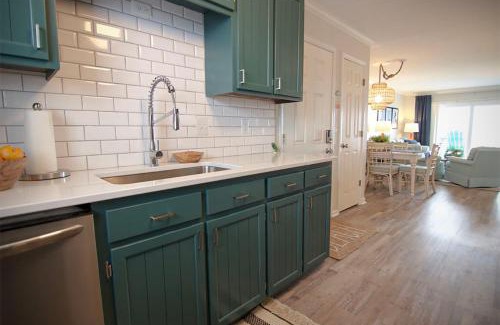 Carolina Beach House | The Carolina Kraken by Sea Scape Properties