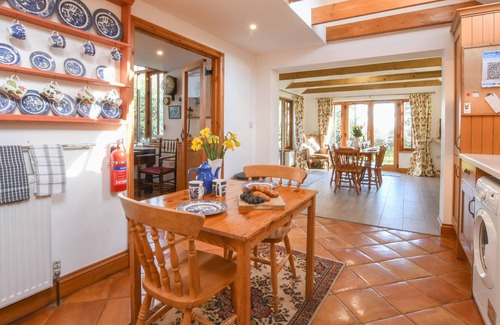 Woodbridge Cottage | THE CARPENTER'S SHOP, DALLINGHOO, pet friendly in Woodbridge