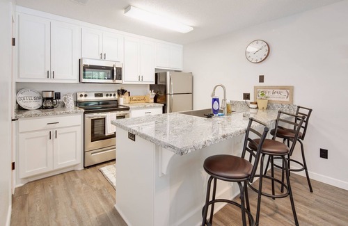 Bryan House | The Carr Corner-3 bedroom house in Bryan. Mid term & Long term rentals welcome