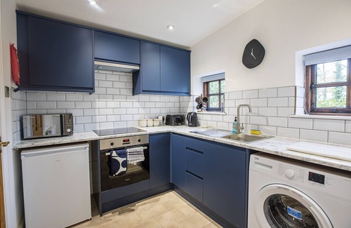 Preston Cottage | The Carriage House a Relaxing 1-bed Cottage in Ash