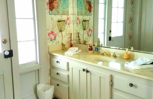 Jefferson Bed & Breakfast | The Carriage House B&B