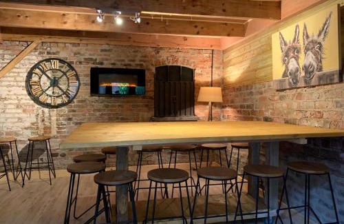 Bilbrough Apartment | The Carriage House, Bilbrough York Sleeps 24