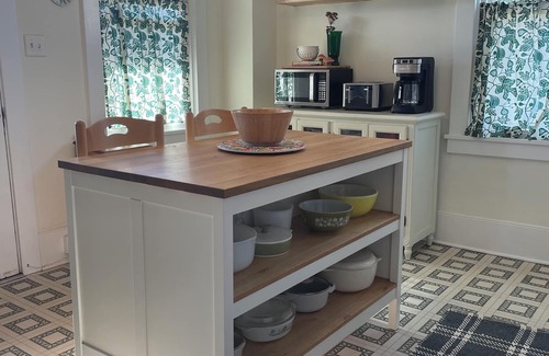 Mosby House | The Carriage House; minutes to downtown!
