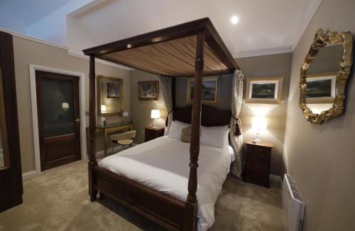 Bunratty Bed & Breakfast | The Carriage Houses at Beechpark House