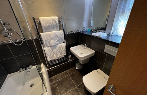 Moulsoe Hotel | The Carrington Arms