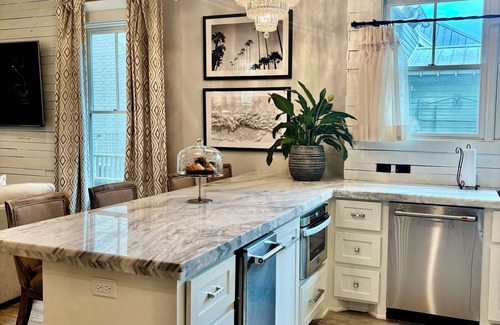 Eufaula House | The Cart House Sleeps 21 2 Homes Golf Carts