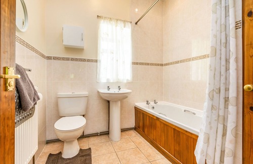 Woolhope Cottage | THE CARTHOUSE, pet friendly, with a garden in Woolhope
