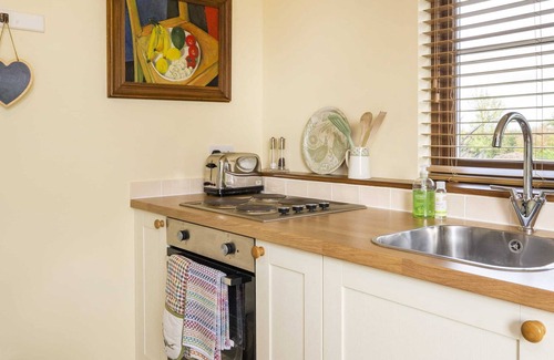 Sudbury House | The Cartlodge, Borley