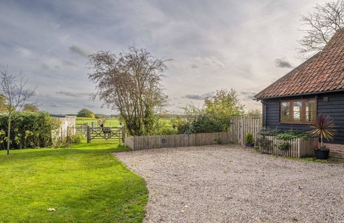 Sudbury House | The Cartlodge, Borley