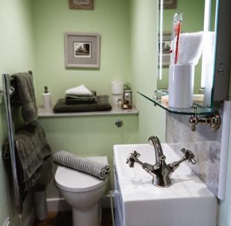 New Forest District Hotel | the Cartwheel Inn