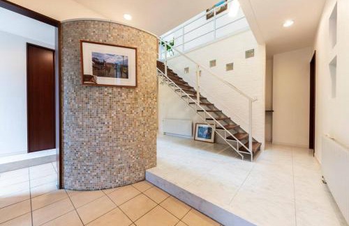 Minami Villa | The Casa Azucena