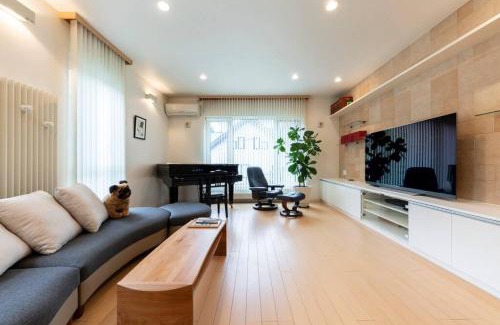 Minami Villa | The Casa Azucena