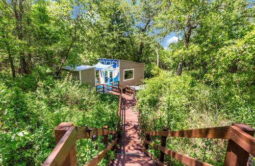 Weatherford House | The Casa Estiva- A Restful Getaway in the Forest in Weatherford, TX