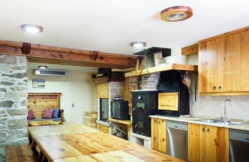 Fortanete Apartment | The Casal de Nicolás 8 up to 14 people