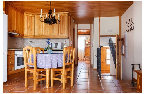 Fortanete Apartment | The Casal de Nicolás 8 up to 14 people