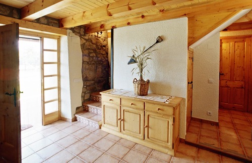 Naves Cottage | The Case Postils