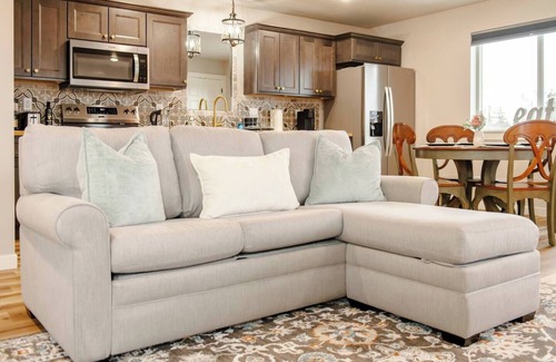 Boise Bench Apartment | The Casita 7 mins to DT Boise Sleeps 2-4