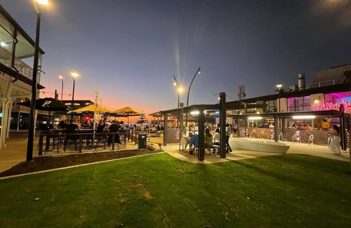 Henley Beach Apartment | The Cast Away Apartment Henley Beach