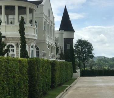Khaem Son Apartment | The Castell Khao Kho At Bluesky By TanTen