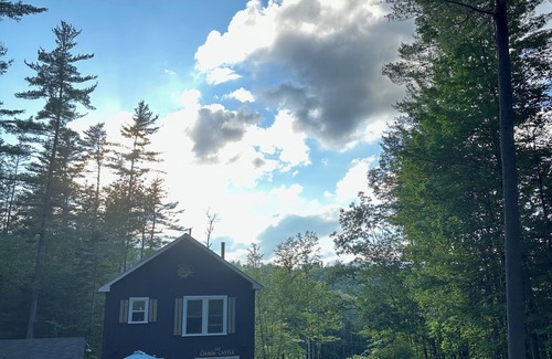 Wardsboro House | The Castle: Charming 2-bedroom house in Wardsboro