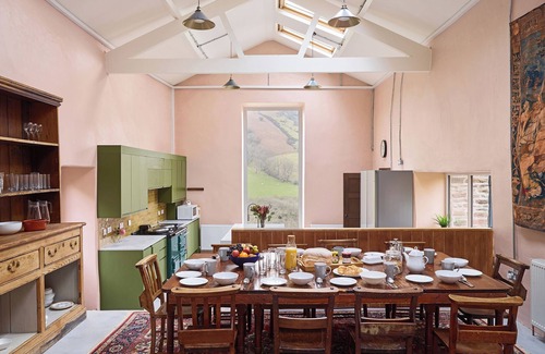 Longtown House | The Castle. Complete isolation in your own Welsh valley
