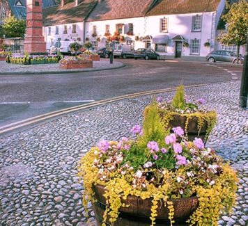 Usk Hotel | The Castle Inn