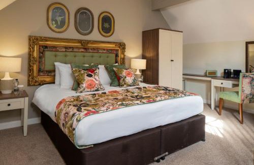 Brecon Hotel | The Castle Of Brecon Hotel, Brecon, Powys - The Coaching Inn Group