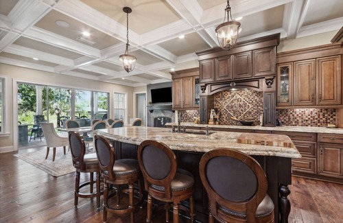 Yulee House | The Castle: Riverfront, Pool, hot tub, Full outdoor kitchen, deep water doc, gas fire pit & more!