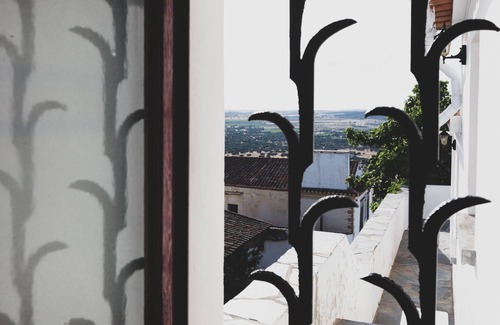 Monsaraz House | The Castle Window