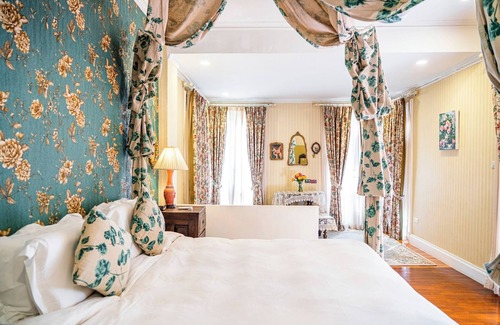 San Sai Hotel | The Cathay Resort & Spa